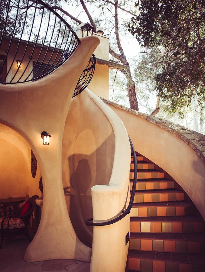 The Emerald Iguana Inn Охай Екстериор снимка